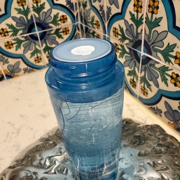 Lancôme Bi-Facil Double-Action Eye Makeup Remover ✨
Full Size 4.2 fl oz / 125 ml - Picture 7 of 7